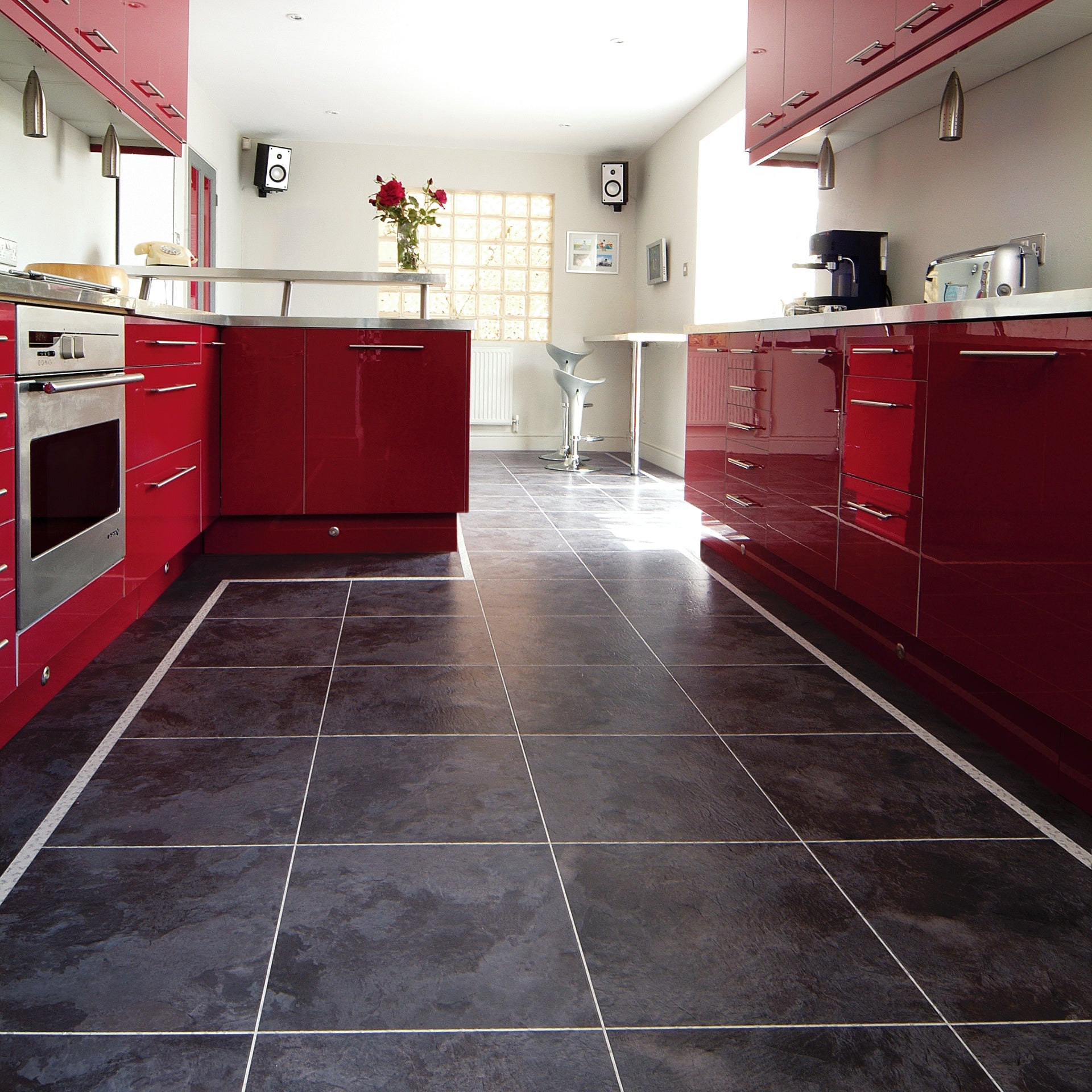 Graphite CC06 Tile Gluedown - Slate