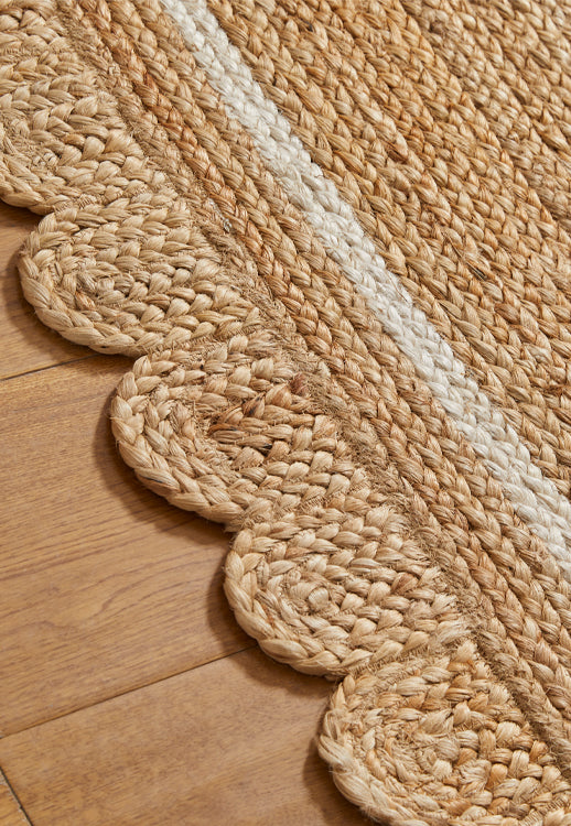 NATURALS  BORDER