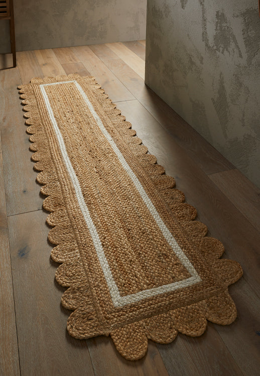 NATURALS  BORDER