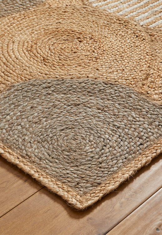 NATURALS  CIRCLES